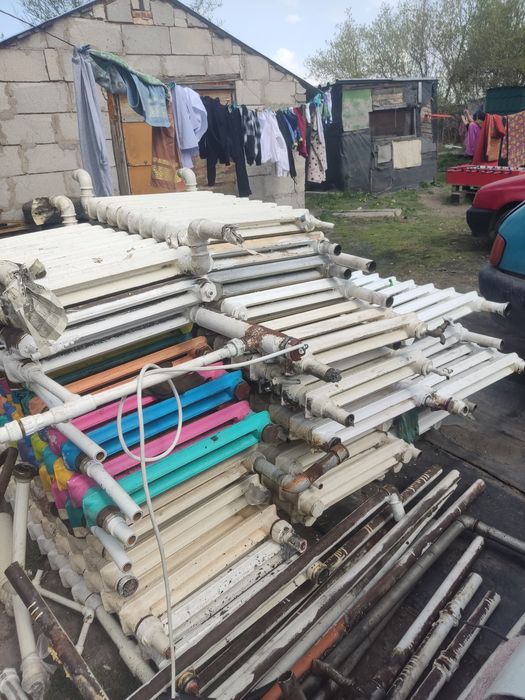 Продам чугунные батареи есть 5 котлов