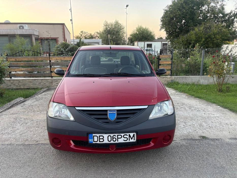 Vând Dacia logan An 2008