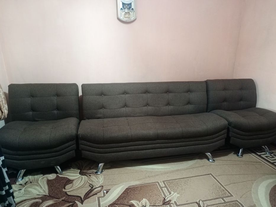 Продам диван и два кресла