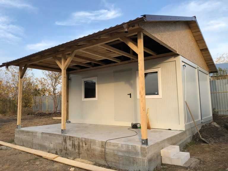 Case pe structura metalica