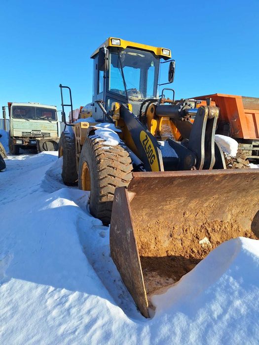 Продается фронтальный погрузчик ZL-50