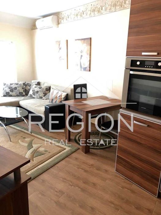 Дава се под наем Двустаен апартамент в Варна, Център - 55 кв.м за 510 € - Снимка #2