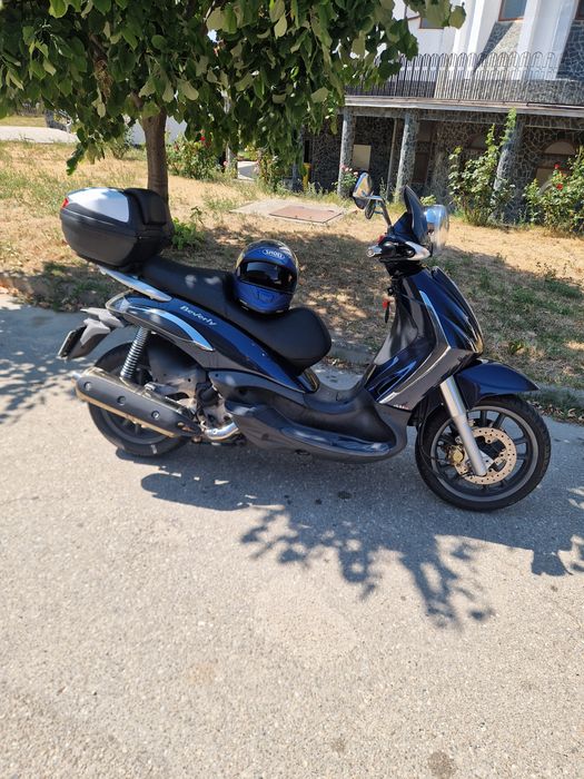 piaggio beverly 400