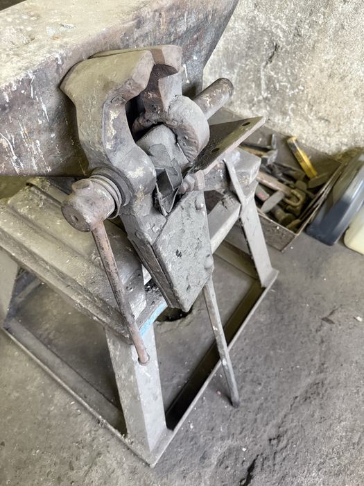 Менгеме с шип.