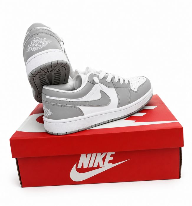Nike air jordan low 1