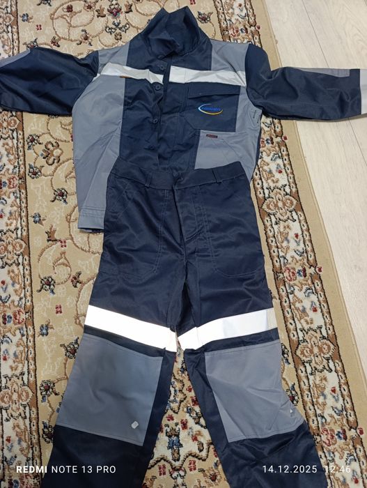 Продам спец одежду