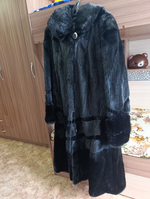Шуба норковая !!!