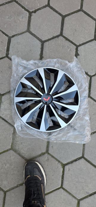 Колпаки на 13 на авто .