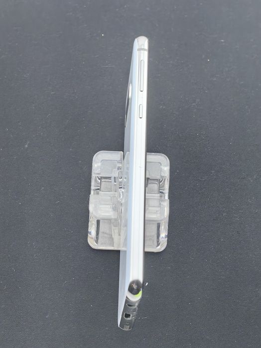 Samsung Galaxy S10 e  128 GB ID-uje749