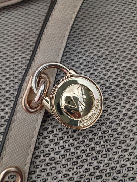 Дамска чанта Michael kors