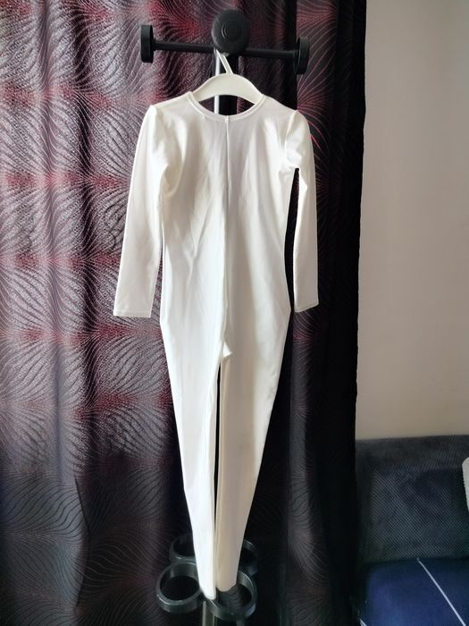 Vând articole petrecere ( tematică)