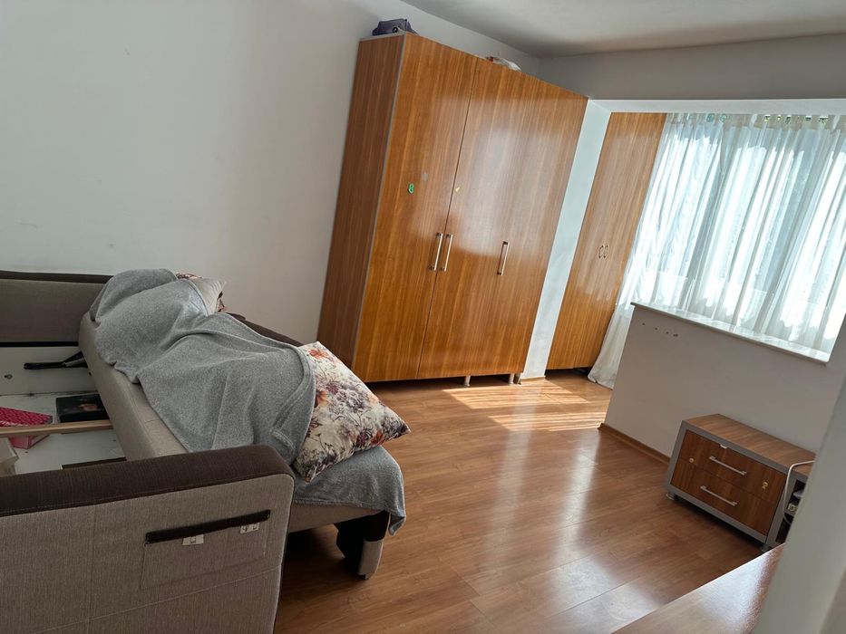 Inchiriez Apartament 2 camere decomandat