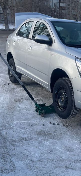 Продам шины и диски на кобальт