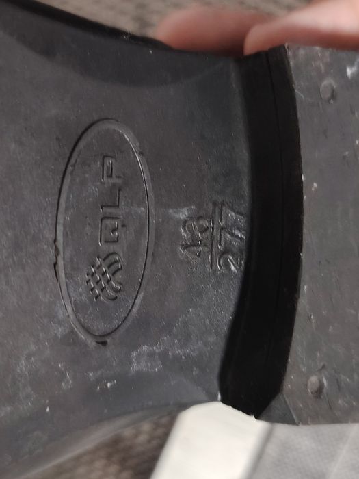 Продам туфли 43р