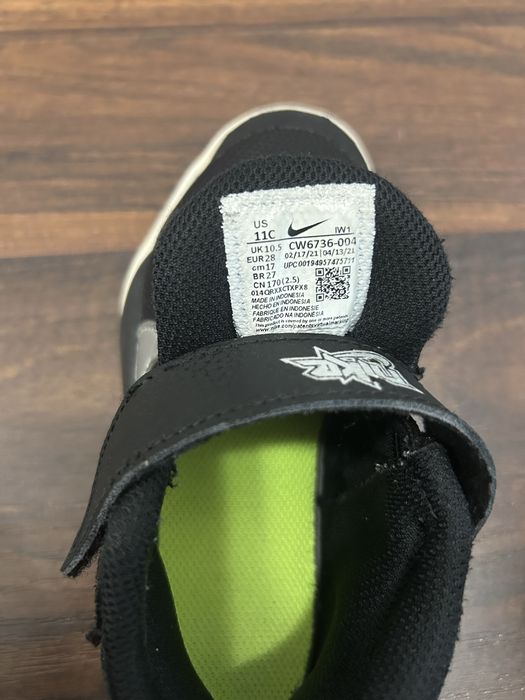 Pantofi sport baieti Nike marimea 28