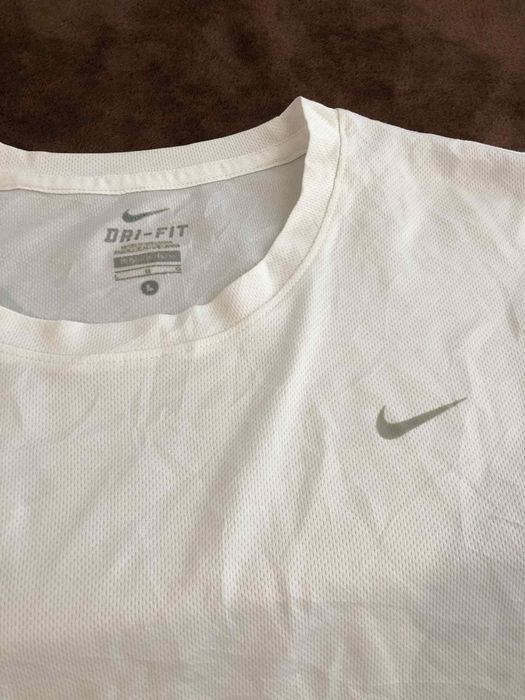 Tricouri nike  noi diverse marimi