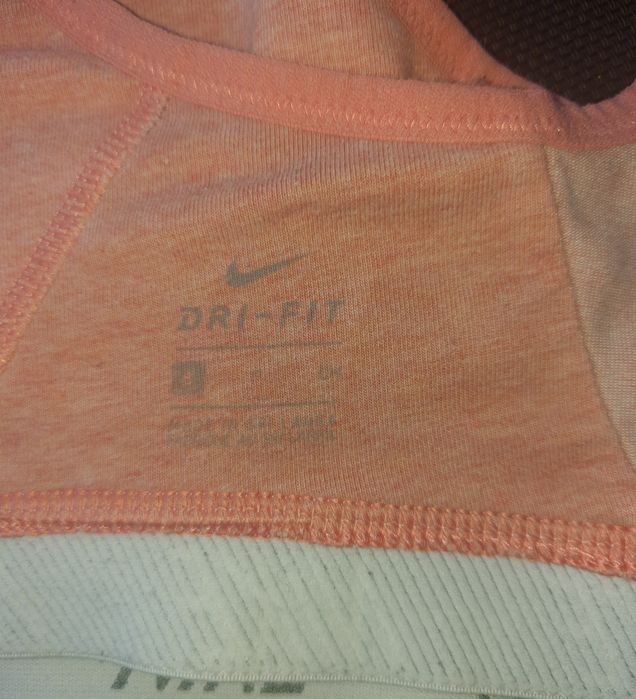 Дамско бюстие Nike, s