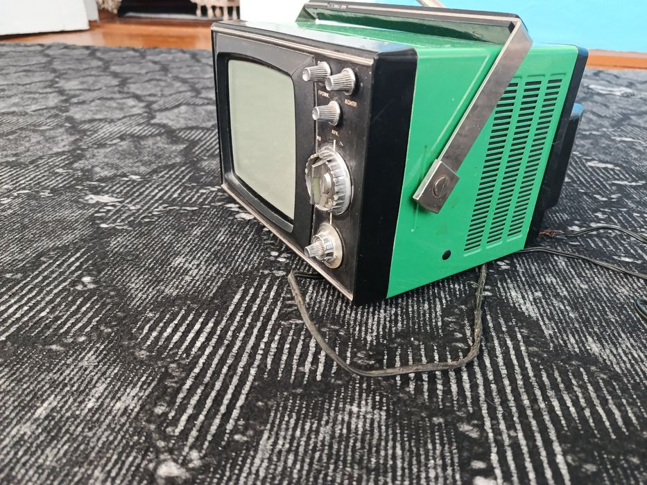 Телевизор ретро мини
