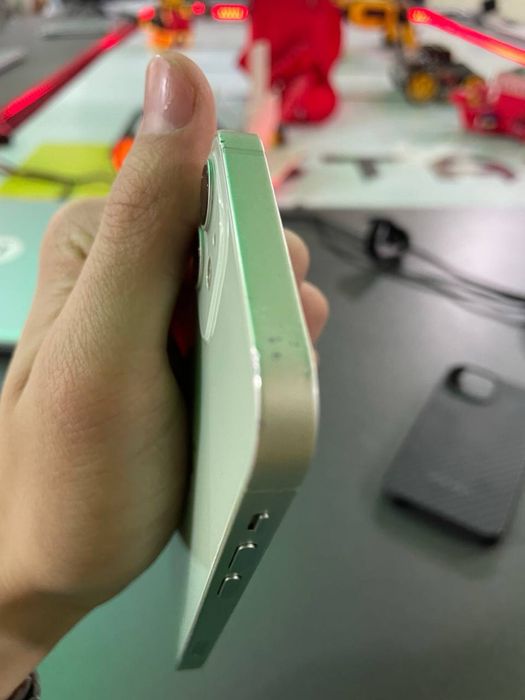 Iphone 12 mini idyal  128gb srochna