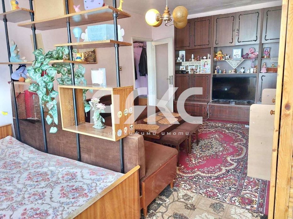 Двустаен апартамент за продажба в кв. Люлин 2 до градски транспорт