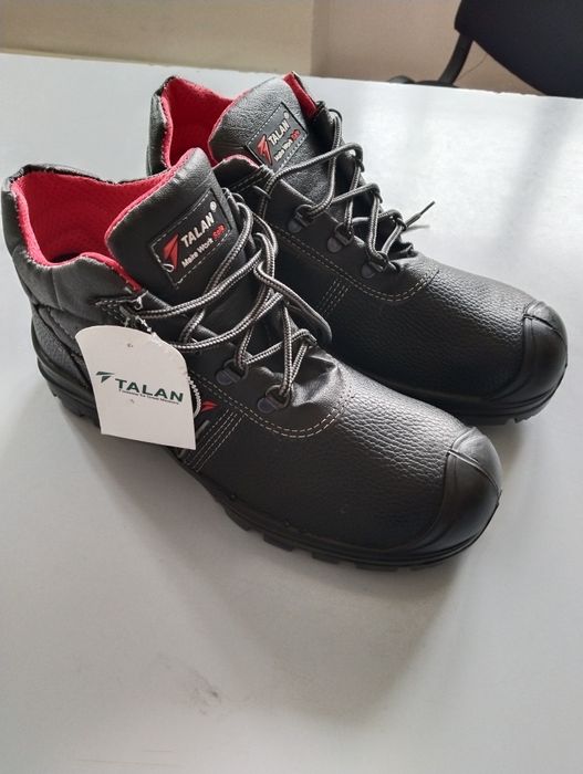 Ботинки новые 41 размер