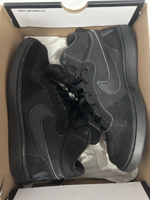 Nike Air Force Black