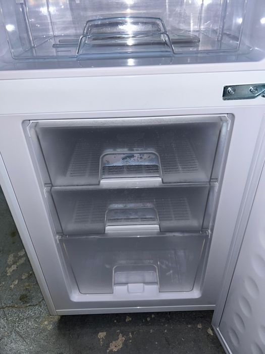 Холодильник Leadbros HD-145RW белый