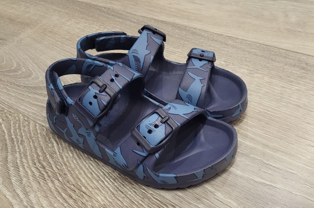 Детски сандали за момче