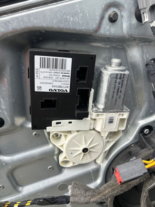 motoras macara geam boxe volvo s40 an 2006