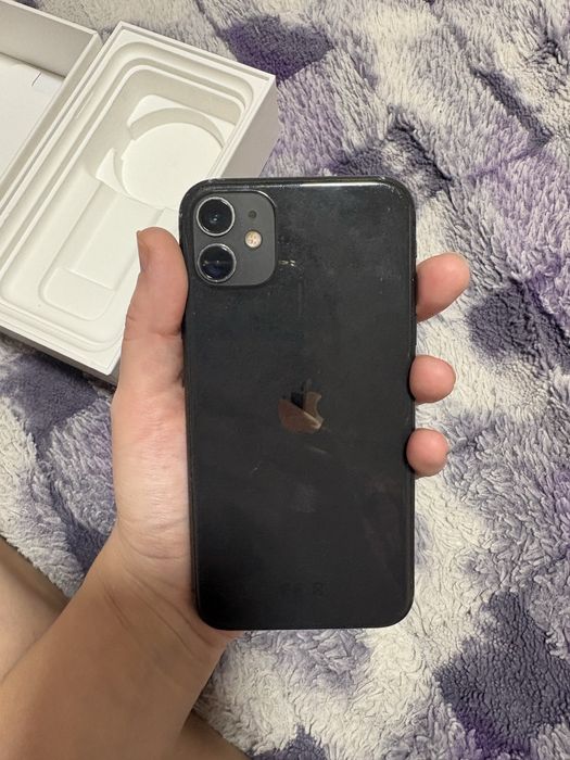 Продам Iphone 11