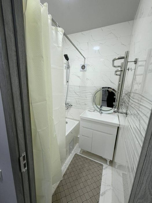 Срочно  Продаётся  Чехова  2/9/9 евро ремонт с мебелью техникой !