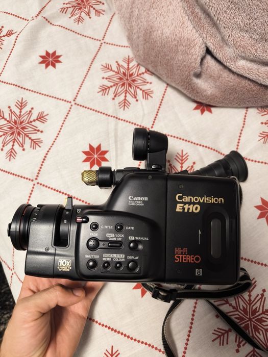 Видеокамера Canon Canovision E110