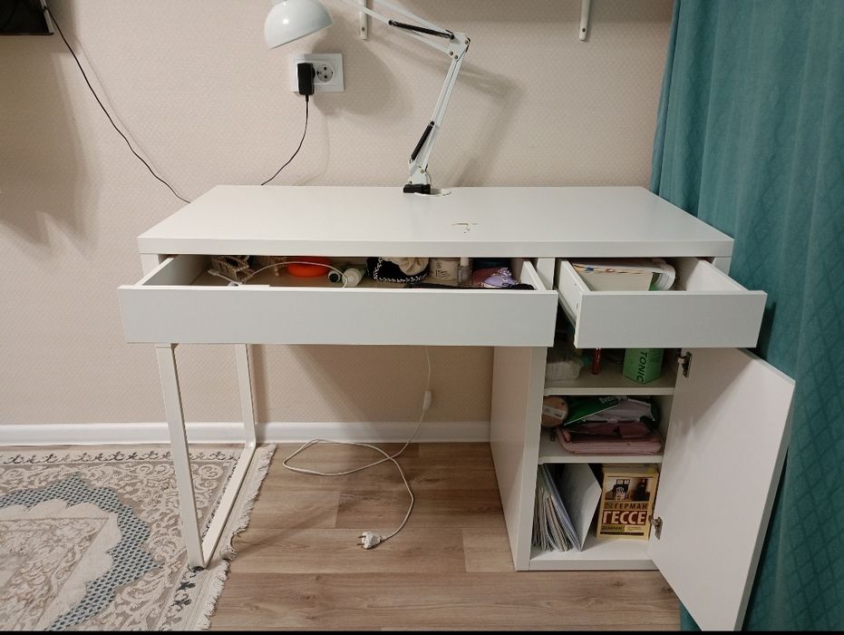 Продам стол письменный