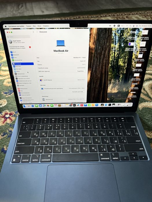 macbook air 13.6” A2681 16/256GB
