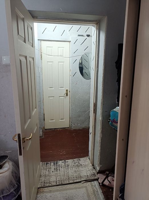 Oq tepada 1 xonali kvartira sotiladi