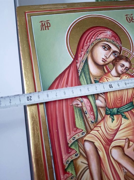 Икона, рисувана върху дърво