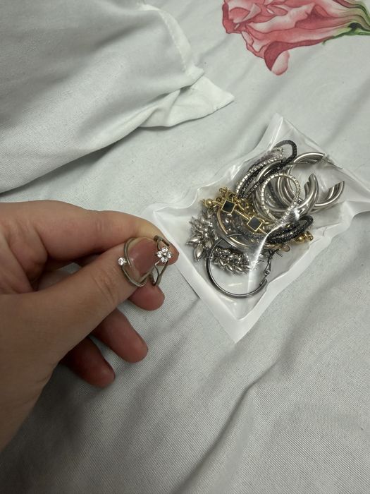 Серебро и обычные украшения, изделия