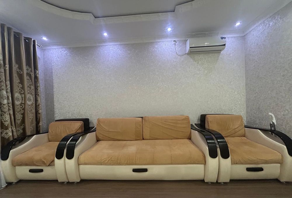 Гостинный диван продам состояние хороший