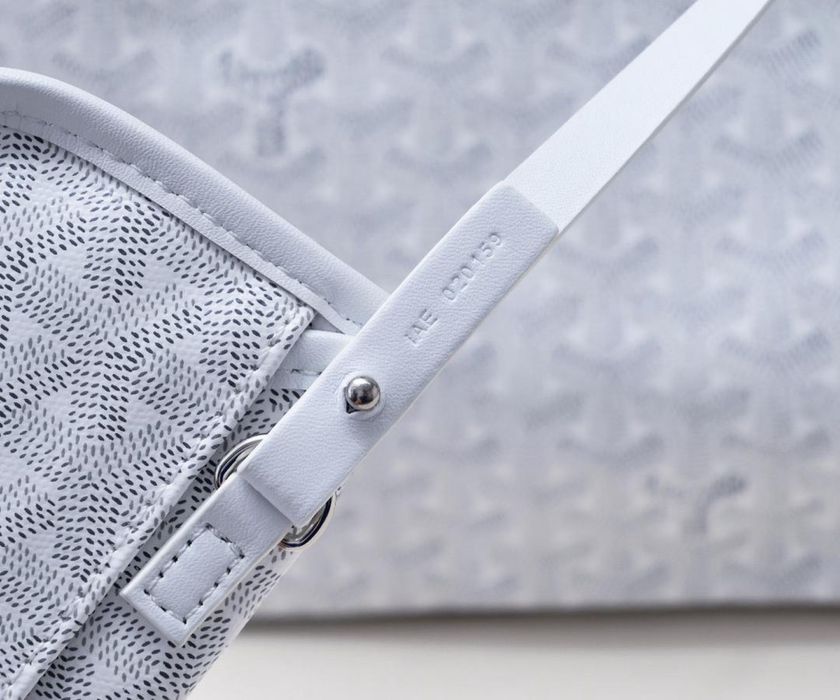 Goyard Canvas bags чанти