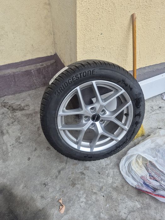vand set de jante  BORBET   215/55/R17 BRidgestone  All Sezon
