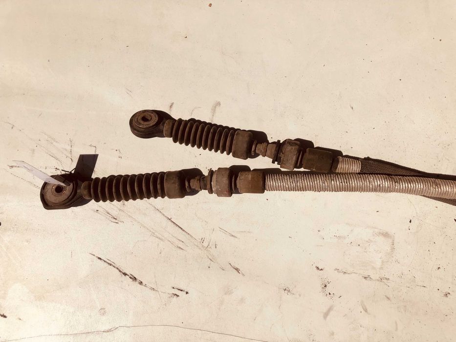 Жила скоростен лост от Toyota yaris 1.4d4d xp13 2014г