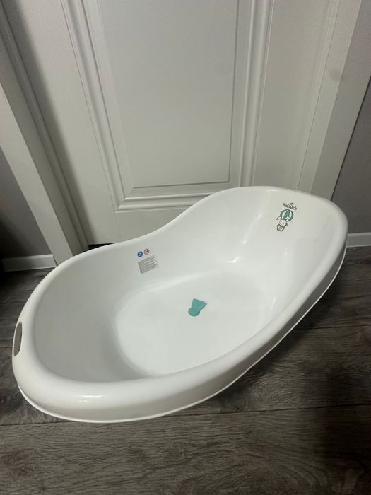 ПРОДАМ ванночку с горкой Kidwick