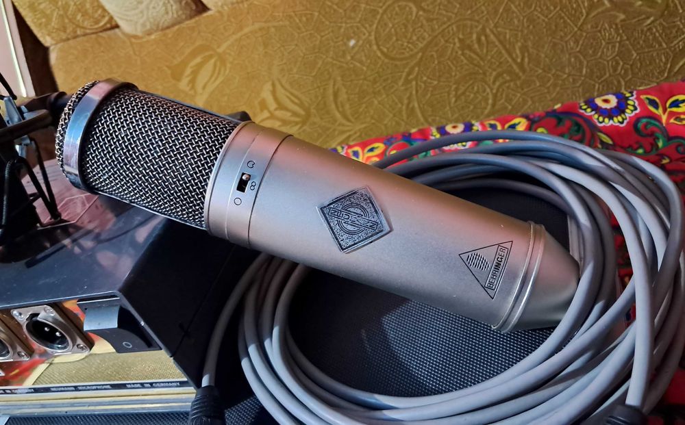 Микрофон ламповый студийный