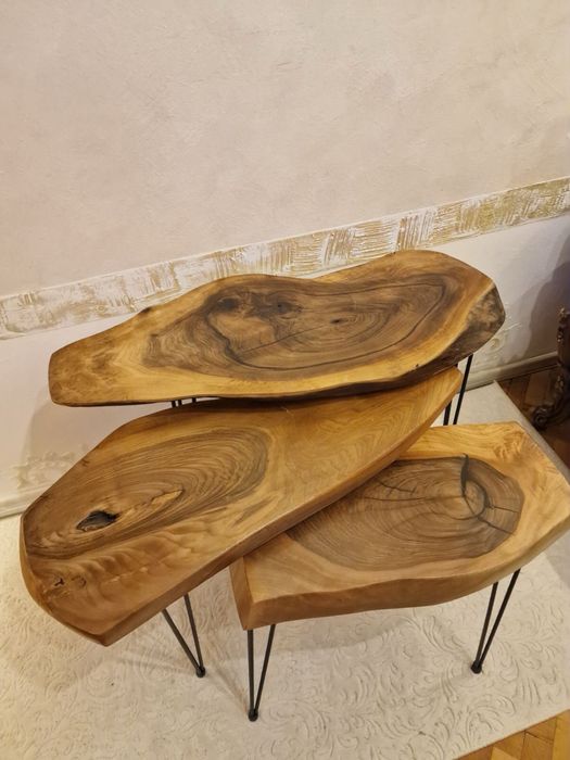 Два сета от маси с орехов плот