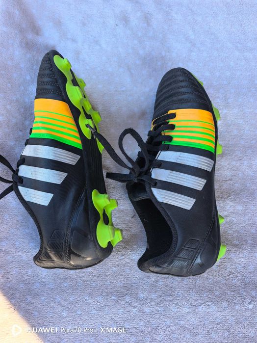 Детски бутонки adidas номер 36.5 стелка 23см