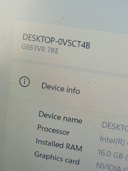 Leptop Gaming MSI GE63VR -7RE Raider i7-7700HQ, video 6 gb