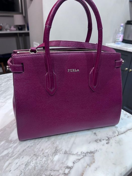 Geanta Furla, rosu visiniu, perfecta stare