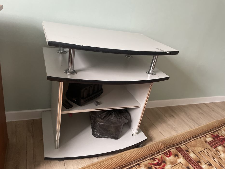 Подставка под телевизор