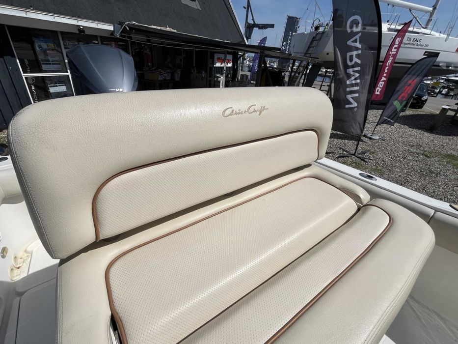 Ambarcatiune agrement Chris Craft 23 Catalina cu yamaha 350hp 80h