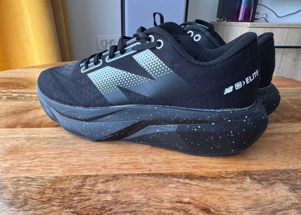 New Balance Super Comp Fuel Cell Elite V4